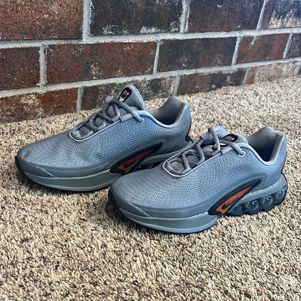*NEW* Nike Air Max DN Shoes - Youth Size 6 (Fits Women’s 7) *No Box*